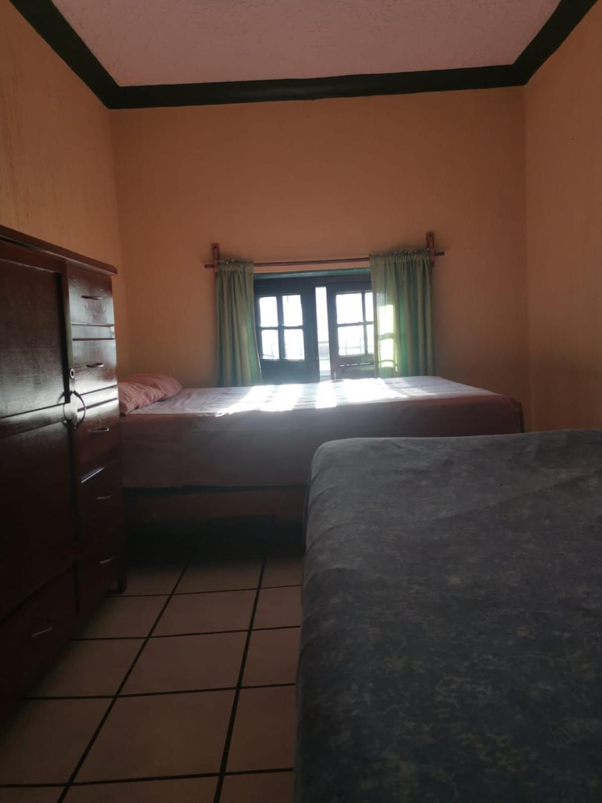 Hostal Гвадалахара Экстерьер фото